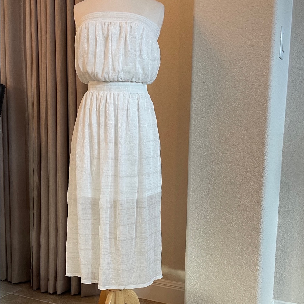 ALI & JAY Ivory Strapless Dress